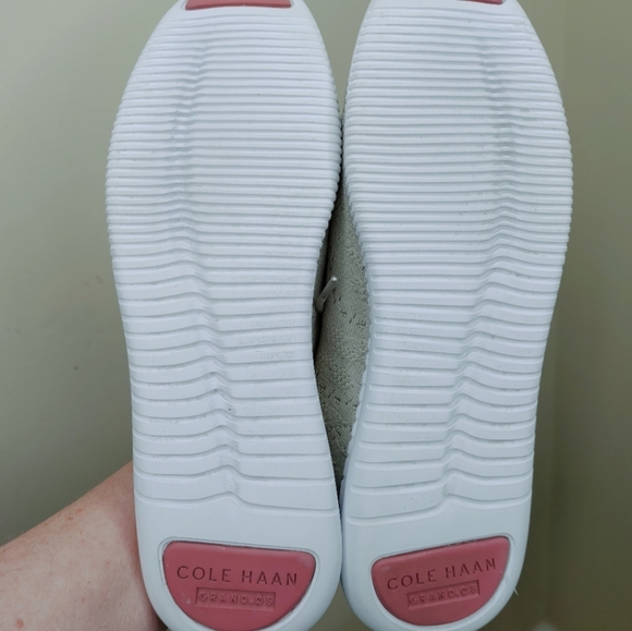 COLE HAAN ZERØGRAND STITCHLITE WINGTIP OXFORD SNEAKER, GRAYISH TAUPE 9.5B - Picture 5 of 14